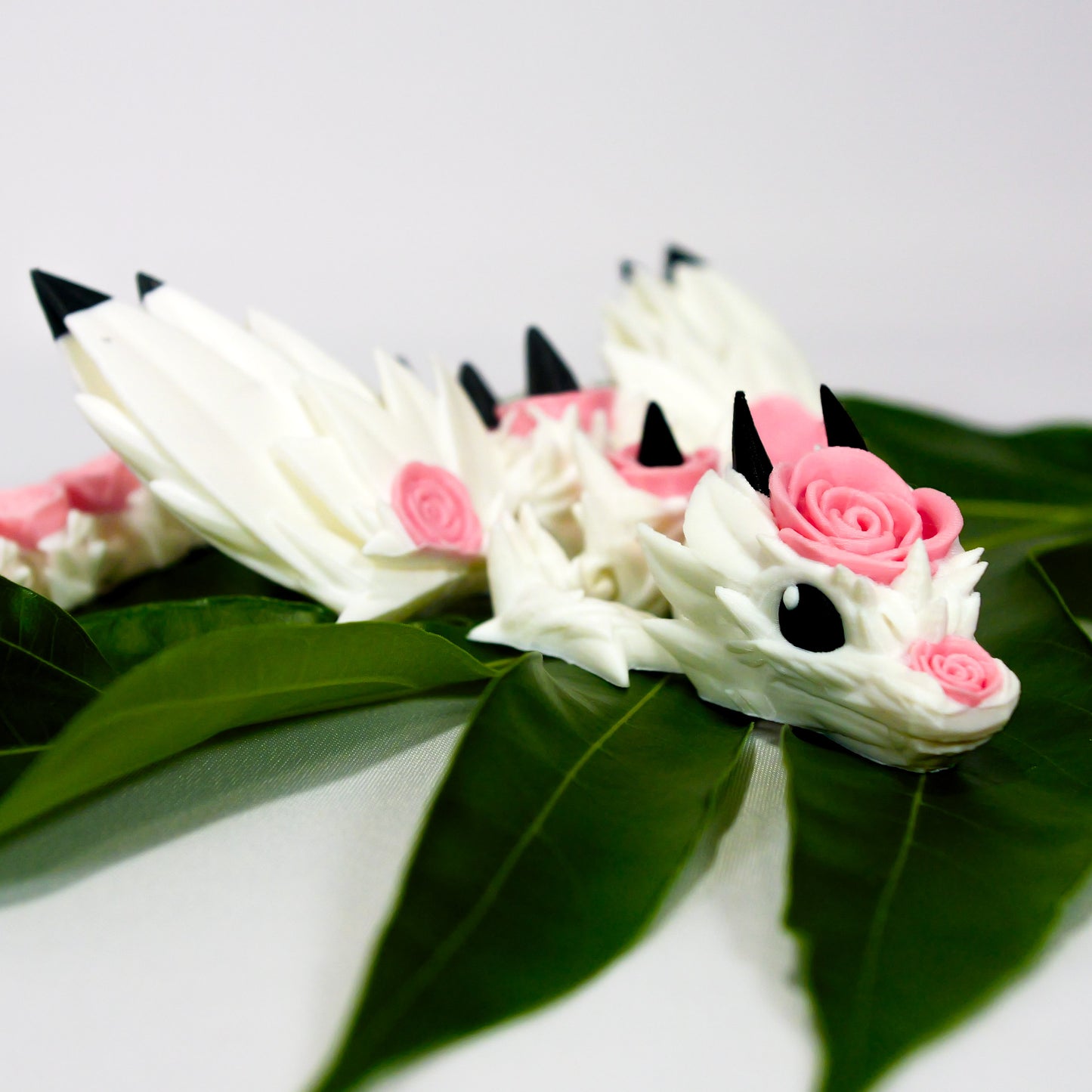 Dragon Fleuri de Roses – Grande Taille