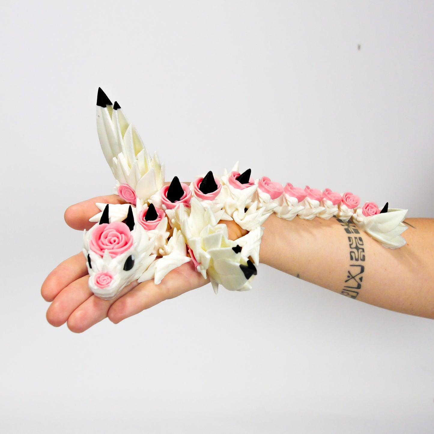 Dragon Fleuri de Roses – Grande Taille